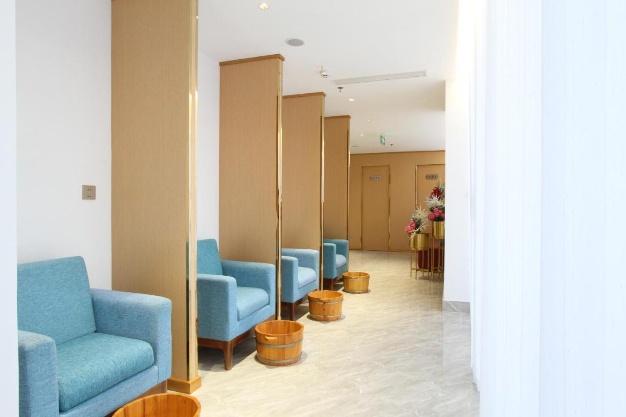 Cordial Beach Hotel Дананг Экстерьер фото