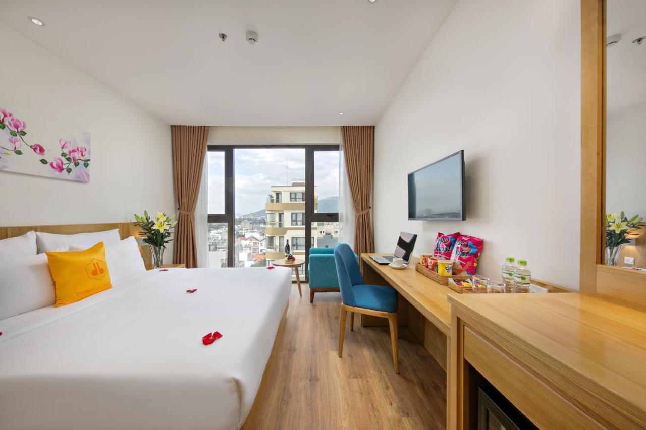 Cordial Beach Hotel Дананг Экстерьер фото