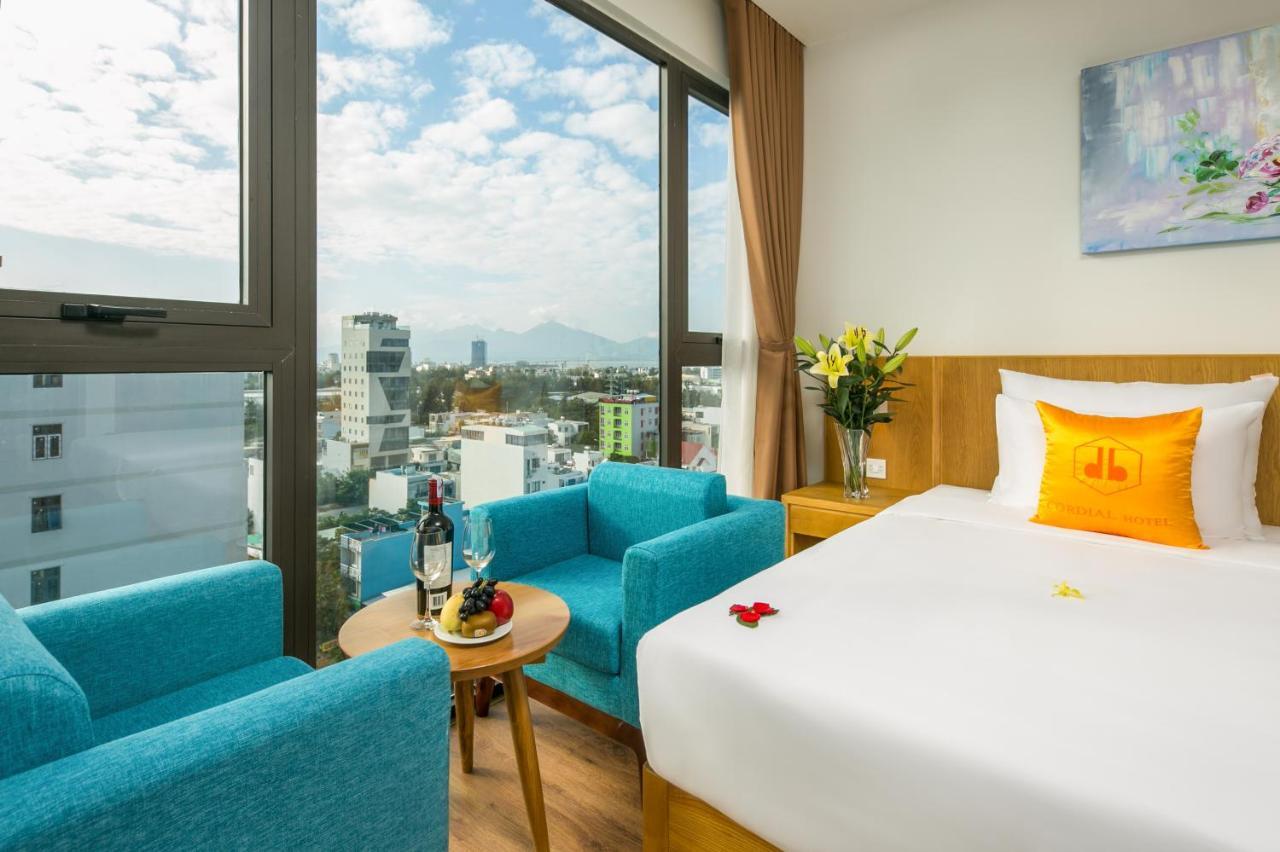 Cordial Beach Hotel Дананг Экстерьер фото